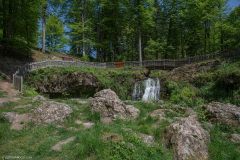 CascadeGueduSaut009