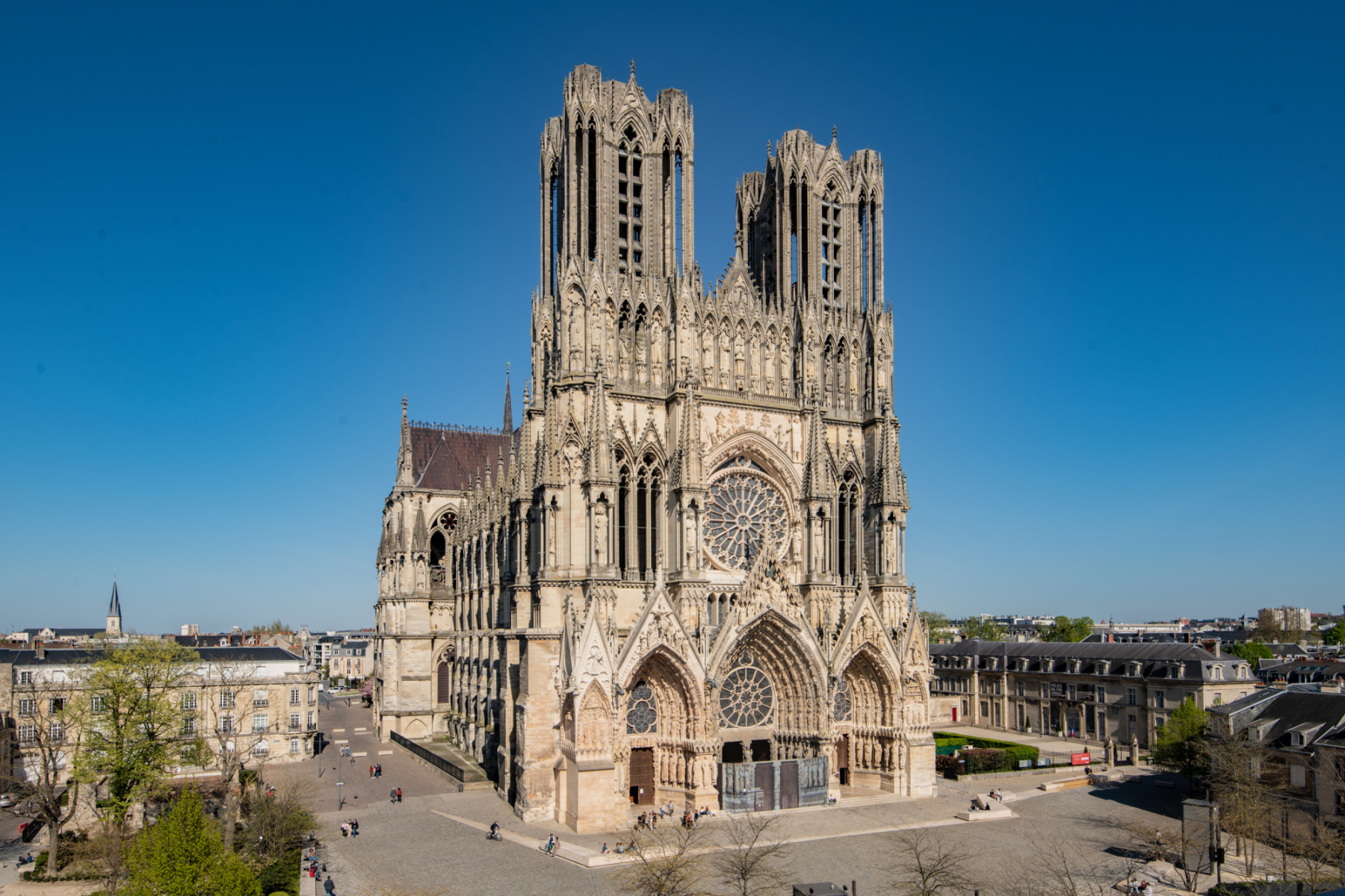 cathedral reims tour