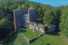 Vue aérienne du château de la Wasenbourg (Niederbronn / Bas-Rhin)