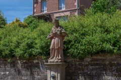 SaintQuirin019