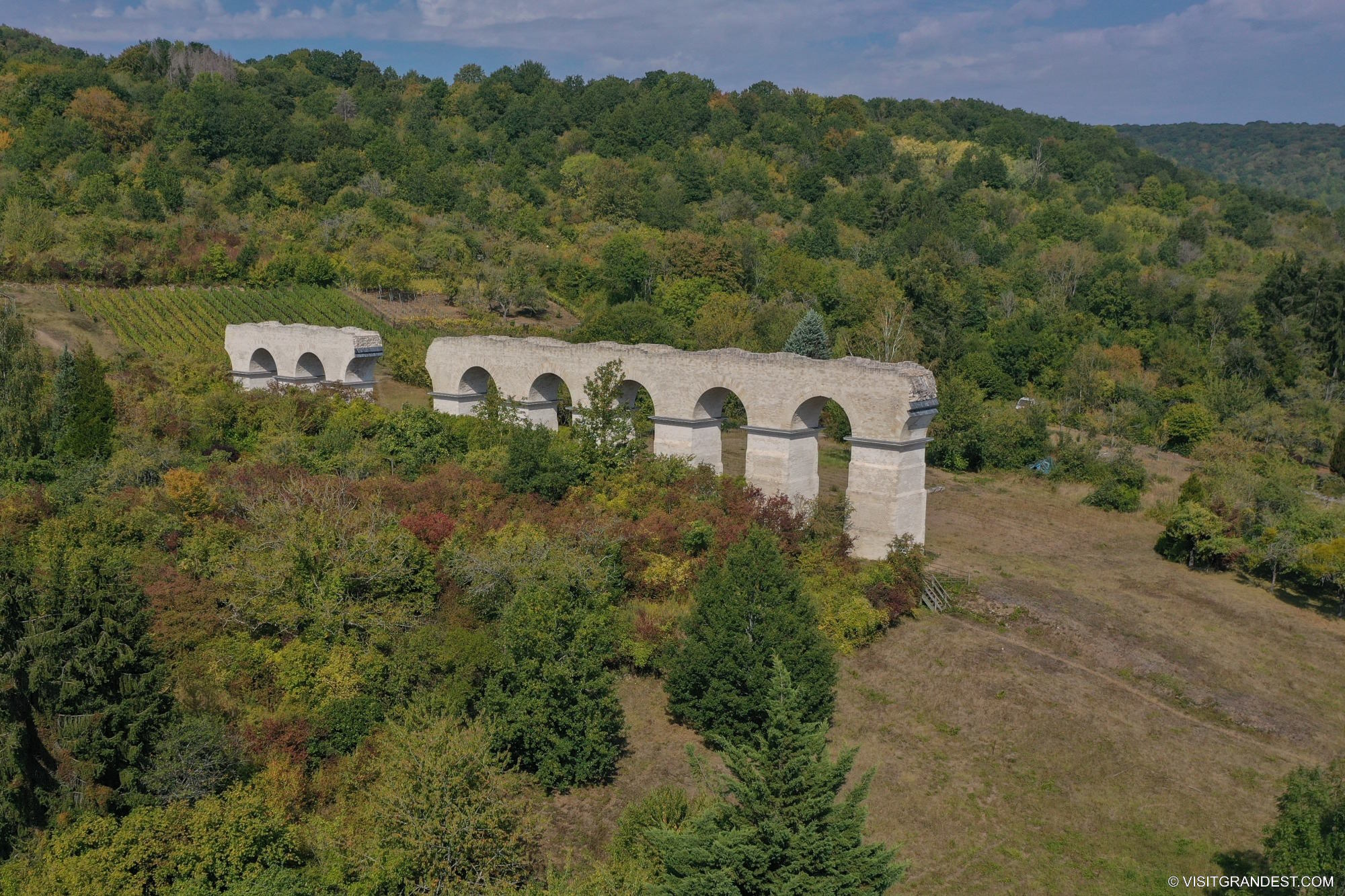 Aqueduc de Jouy-aux-Arches - Visit Grand Est Aqueduc de Jouy-aux-Arches - Visit Grand Est