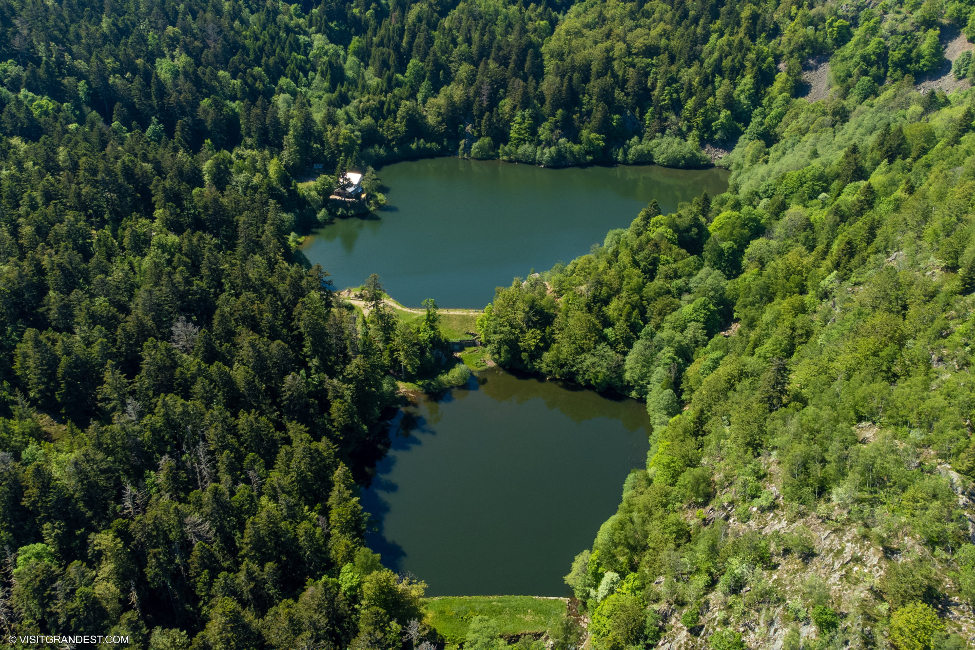 Vue aérienne des Lacs du Petit et Grand Neuweiher
